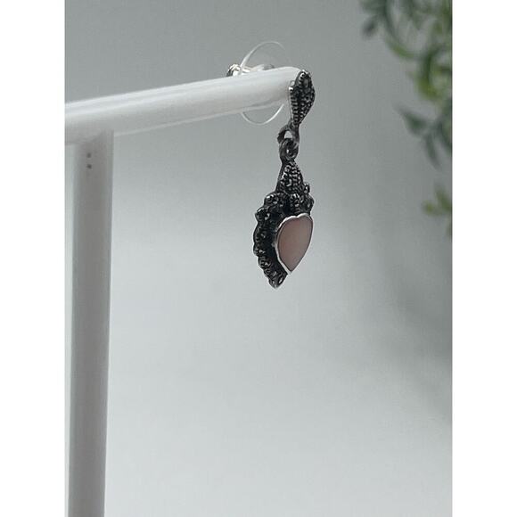Vtg Signed M 925 Sterling Silver
Marcasite Mother of Pearl Heart
Dangle Earrings - Picture 11 of 15